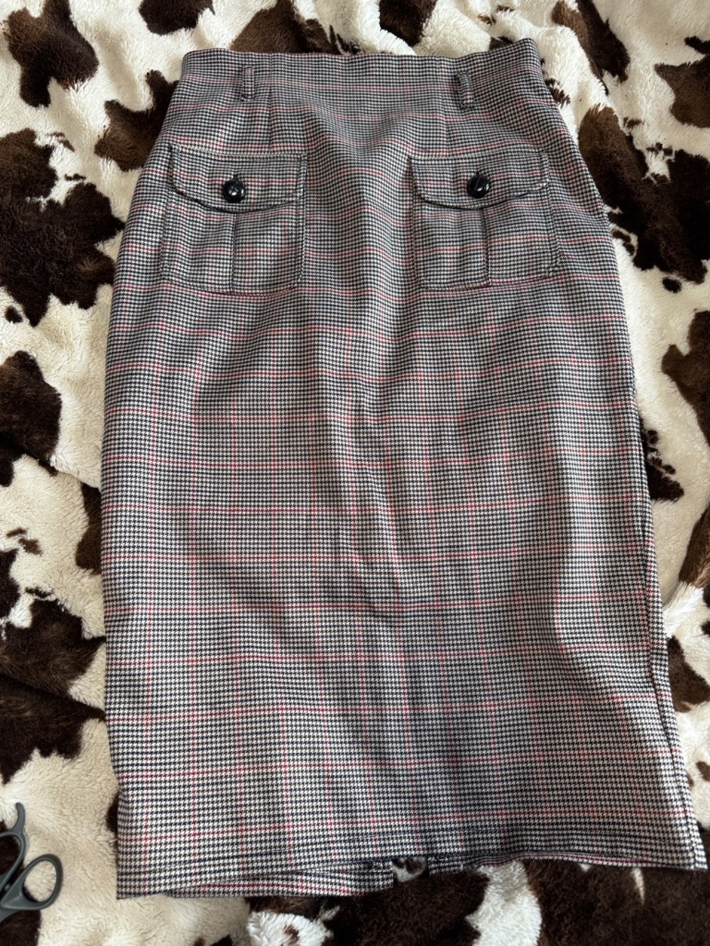 Forever 21 Houndstooth Pencil Skirt in Black and Red Accent